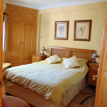One Bedroom, Top Floor, By The Sea, Appartement